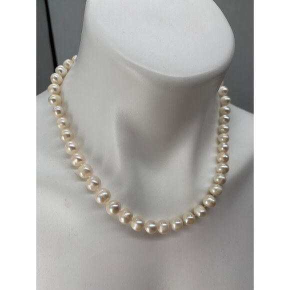 Pearl Necklace 18" 925 Ball Clasp Knotted 8.8mm Pearls - Picture 1 of 7